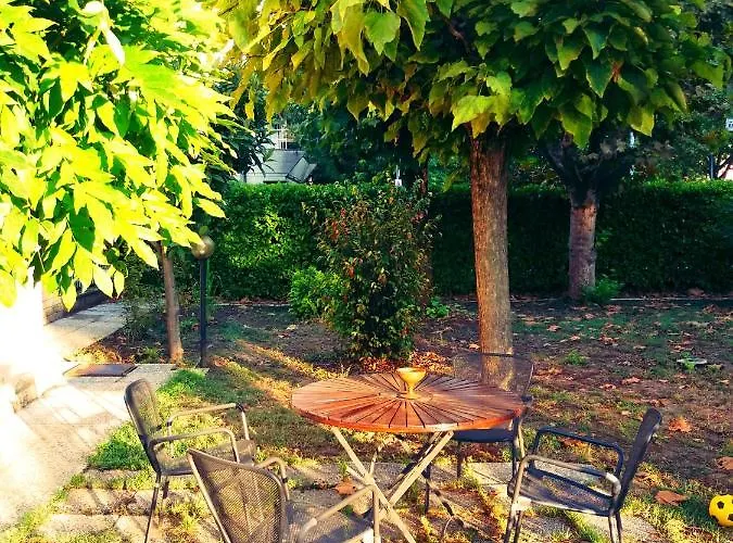 לינה וארוחת בוקר Anzola *